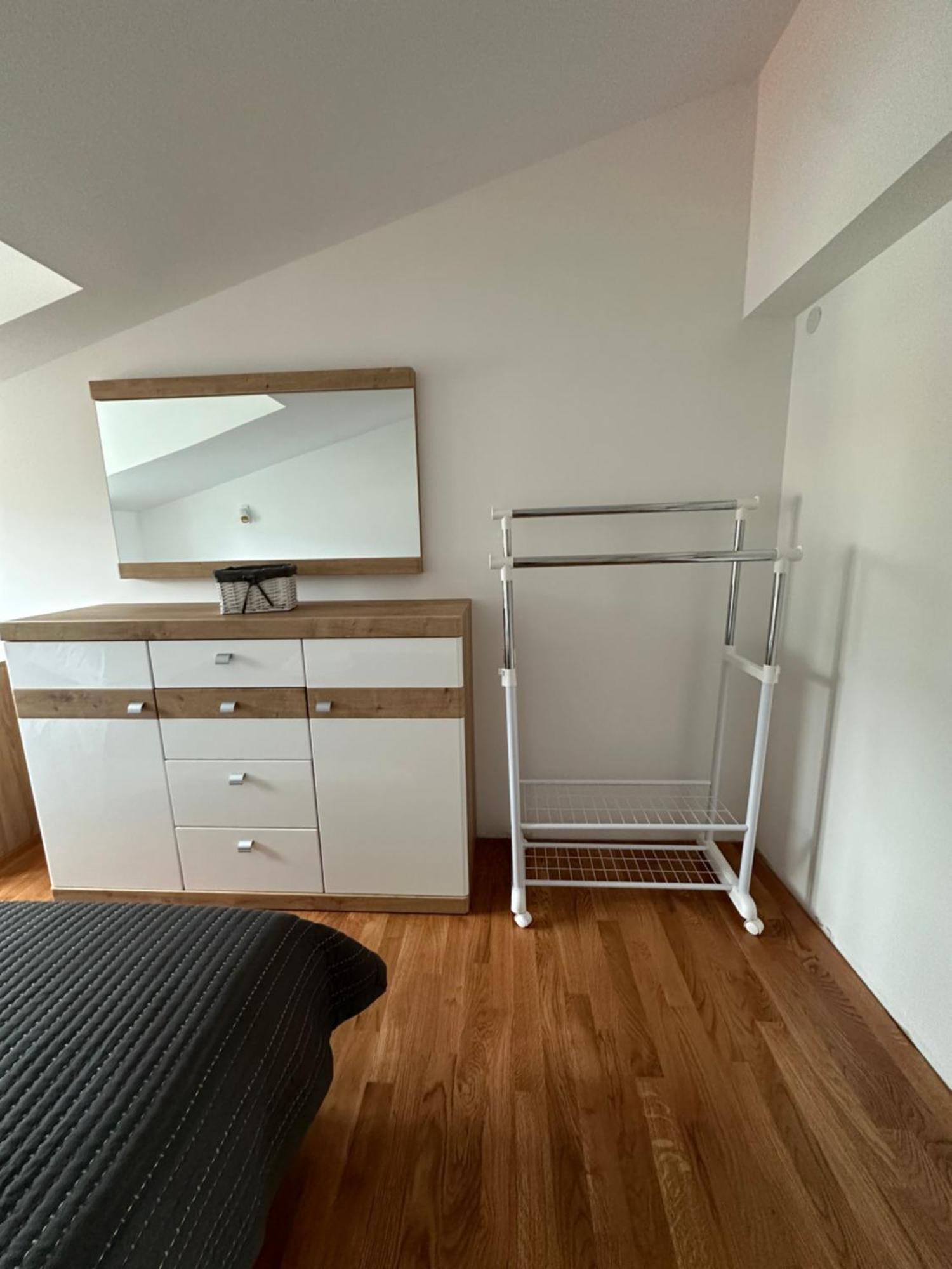 Bee House Suite - Brand New Apartment 100 M From Sea Kaštela Buitenkant foto